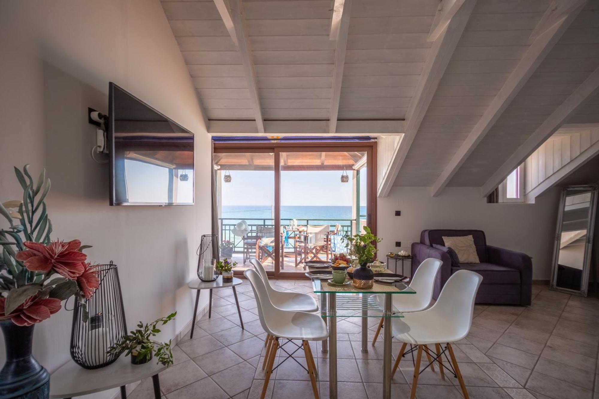 Σπίτι διακοπών Tonias - Thea House And Vrachos Attic Αλυκανάς